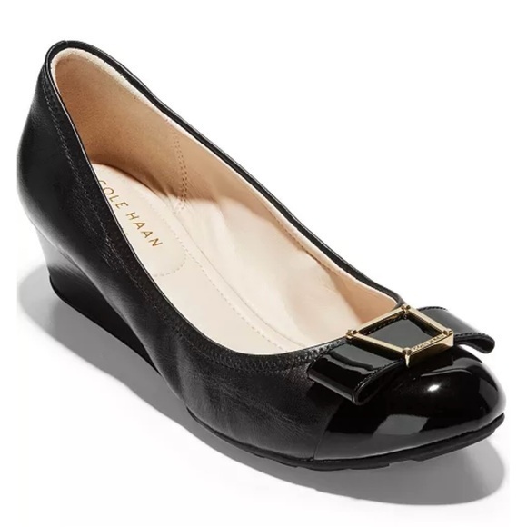 Cole Haan Shoes - Cole Haan Emory Bow Wedge Pumps in Black Size 8B